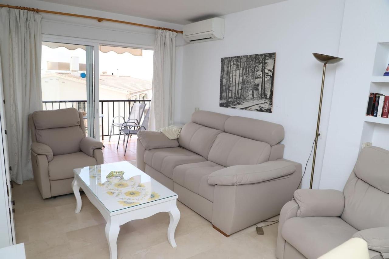 Apartamento En Nerja. Primera Linea De Playa Exterior photo